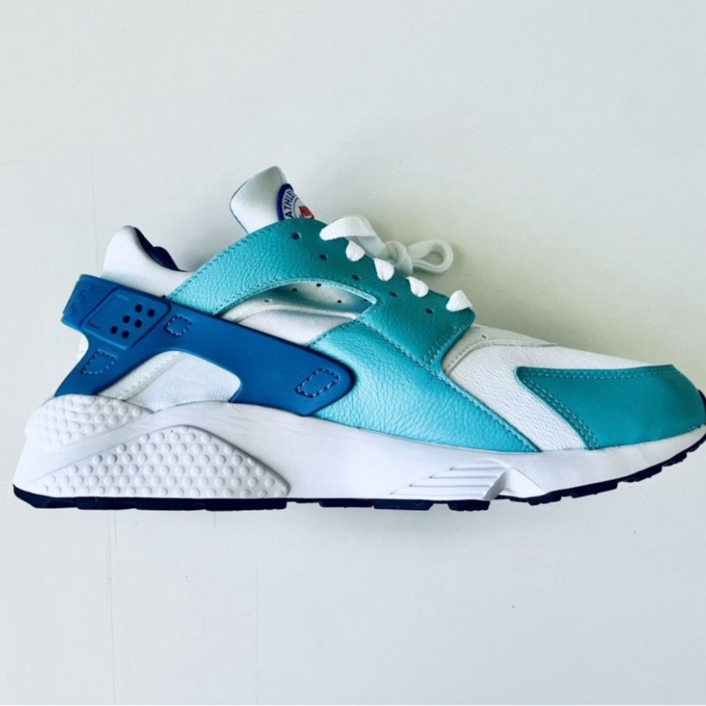 Nike Air Huarache NEW